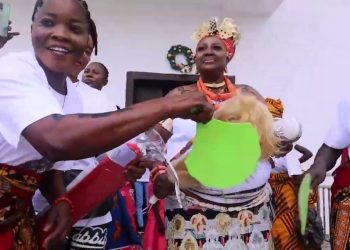 Snr High Chief Mrs Regina Aviomoh ‘Akhe cooking title | Africa Culture and Tradition